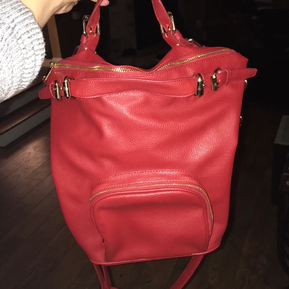 Cache Coeur Handbags - Red Stylish Handbag Cache Coeur Handbags - Red Stylish Handbag